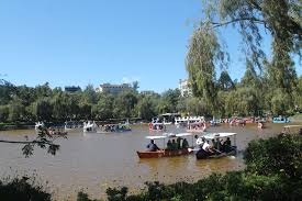 burnham park lake in baguio city